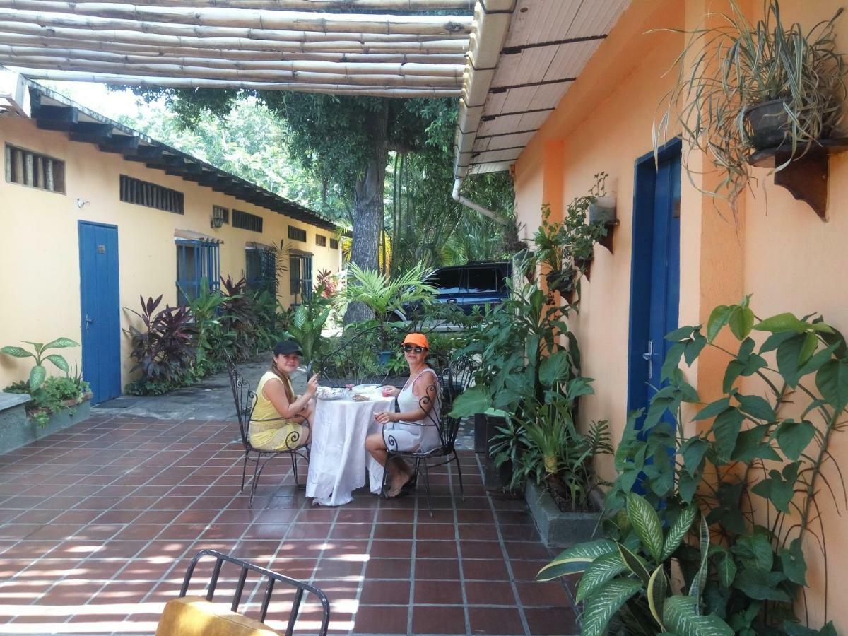 Hostal Nova Colonial Puerto Colombia Exterior foto